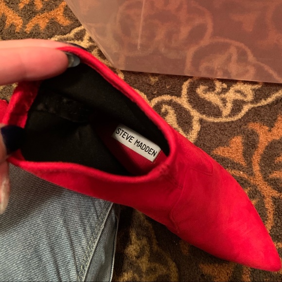 Red heel boots - Picture 6 of 6